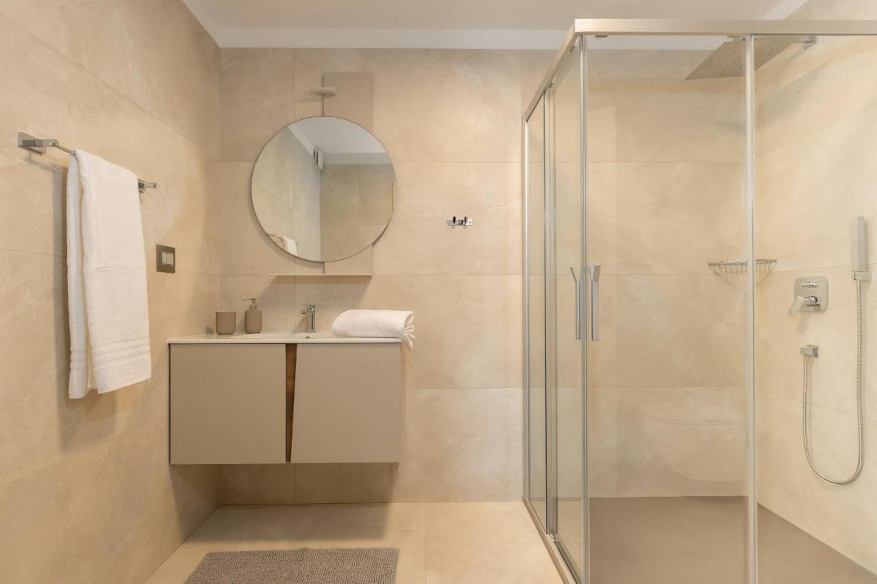 Luxury Villa Santa Cruz With Xl Pool And Jacuzzi Potpićan Екстериор снимка