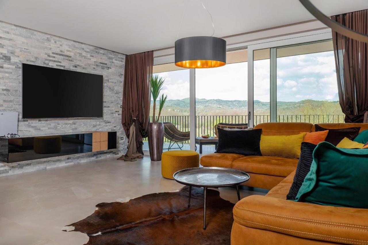 Luxury Villa Santa Cruz With Xl Pool And Jacuzzi Potpićan Екстериор снимка