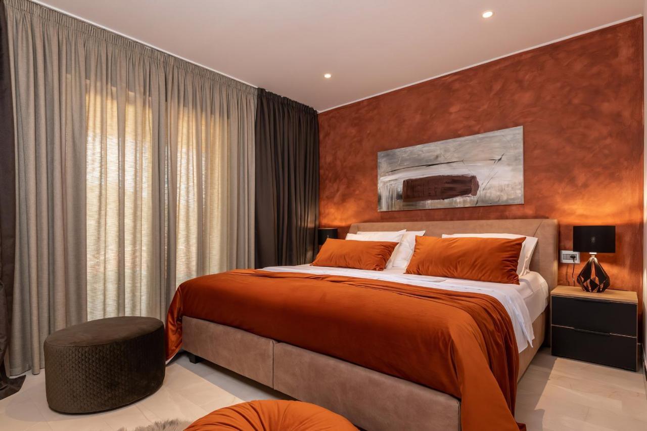 Luxury Villa Santa Cruz With Xl Pool And Jacuzzi Potpićan Екстериор снимка